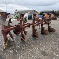 Nord Model 57 4+1 5 furrow plough