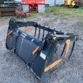 Silograb Muck/silage grab on Euro 8 Brackets