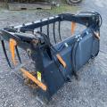 Silograb Muck/silage grab on Euro 8 Brackets