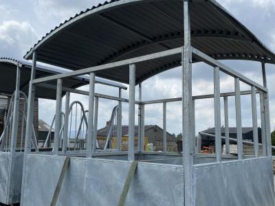 Galvanised Cattle Feeder With Roof