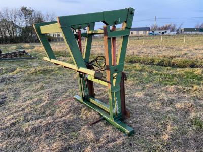 Heston Bale Grab On JCB Q-Fit Brackets