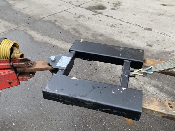 Taylor Attachments Pallet Fork Drawbar