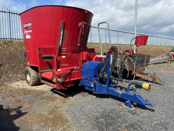 Kverneland Taarup Siloking Feeder Wagon