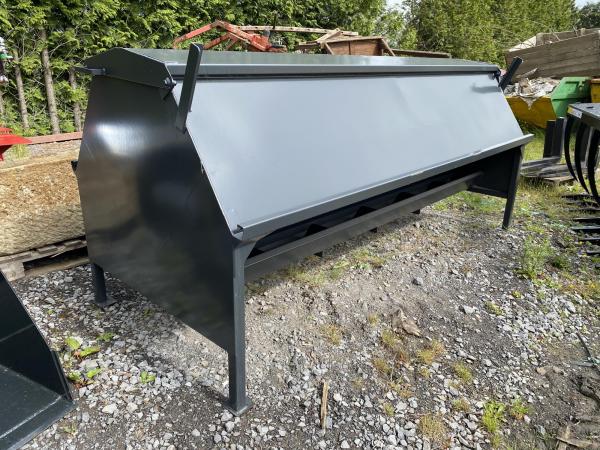 New 1x3m 1.6cu Hogg Feeder
