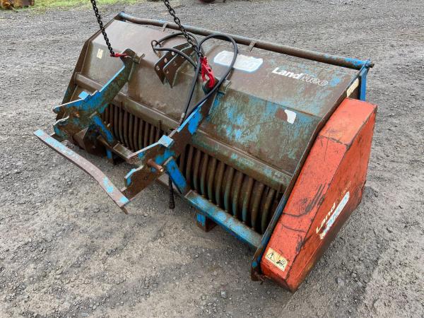 Tanco LandMec root cleaning/chopping bucket